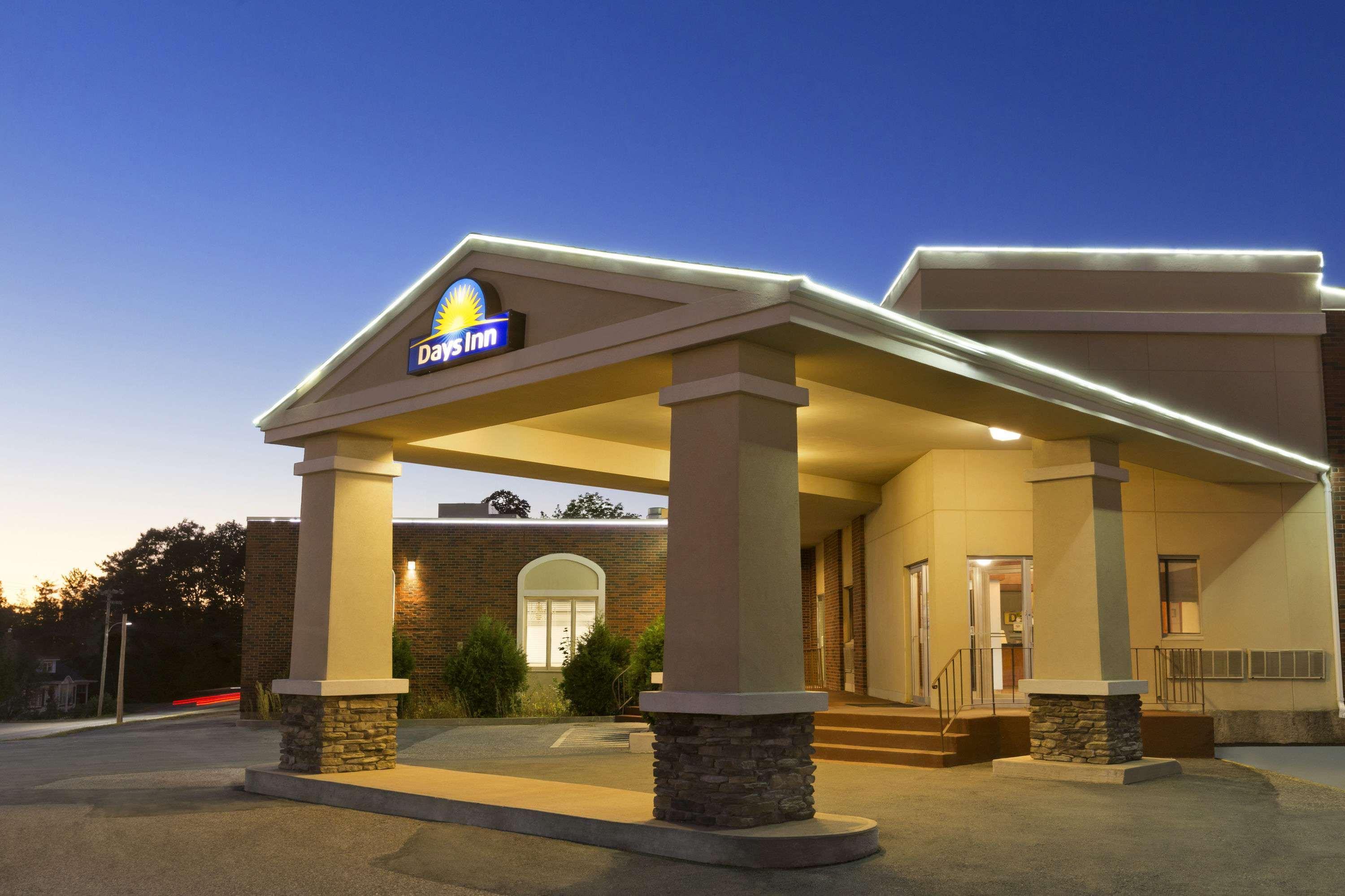 Days Inn By Wyndham Bridgewater Conference Center Exterior photo
